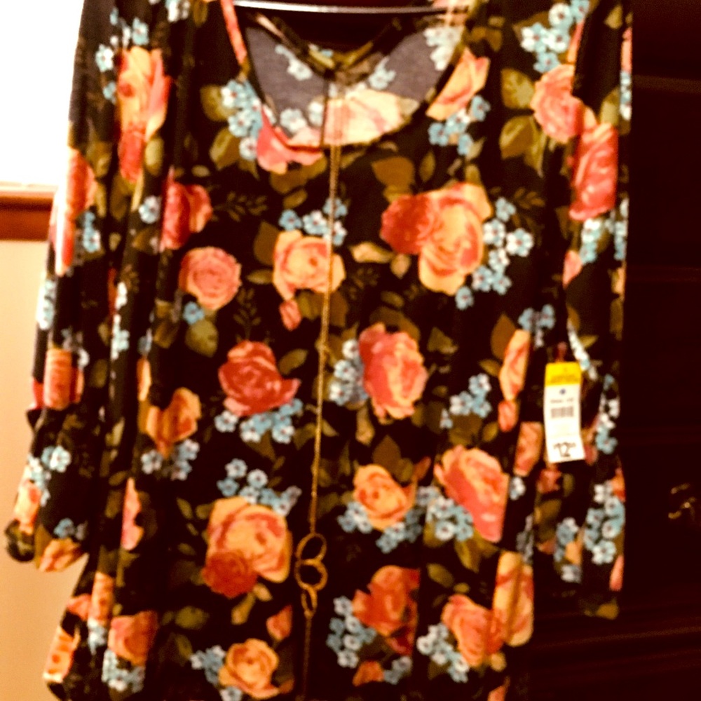 Ladies short sleeve dress